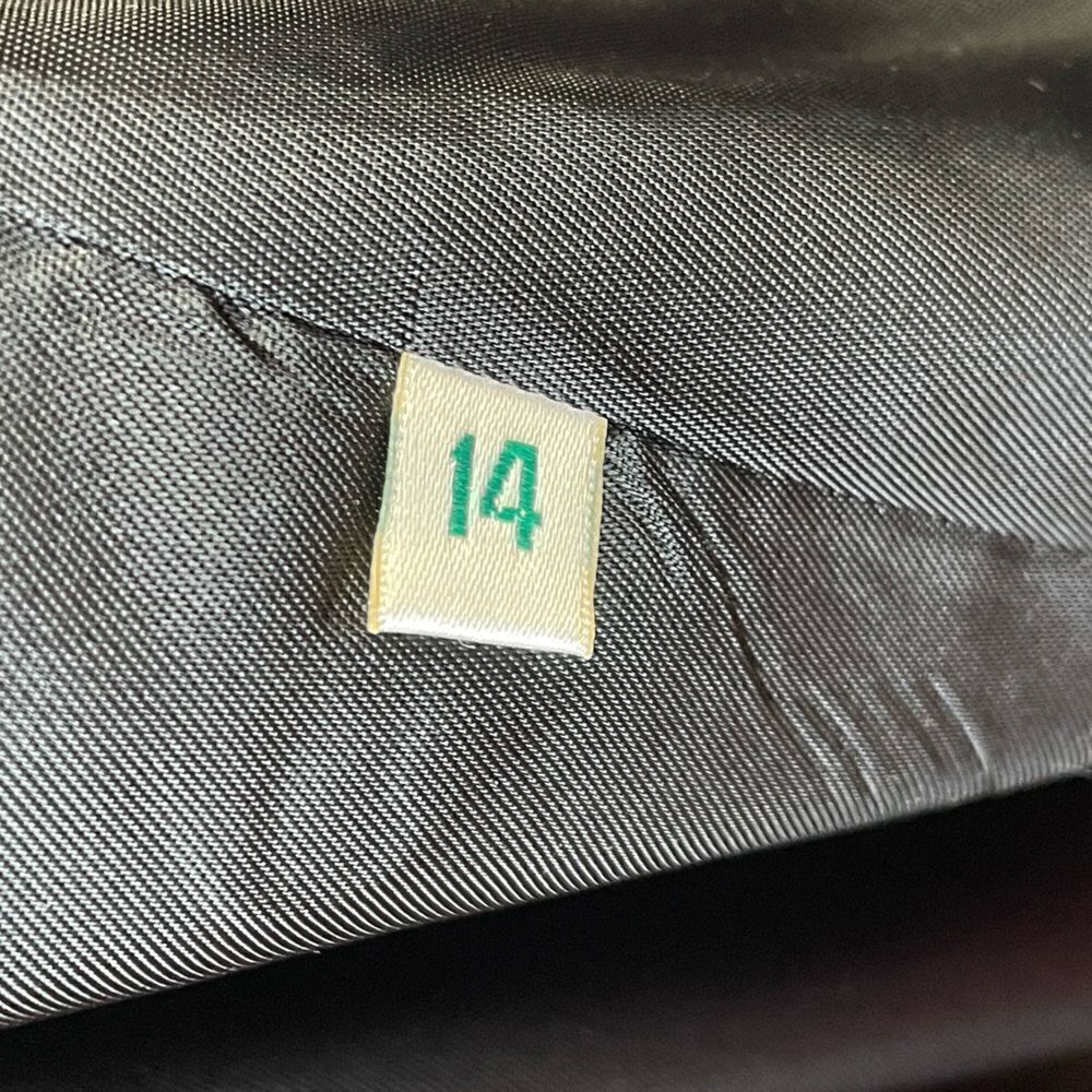 Vintage Austin Reed Women's Black Single Button Wool Blazer Gold Buttons Size 14 - Picture 8 of 8